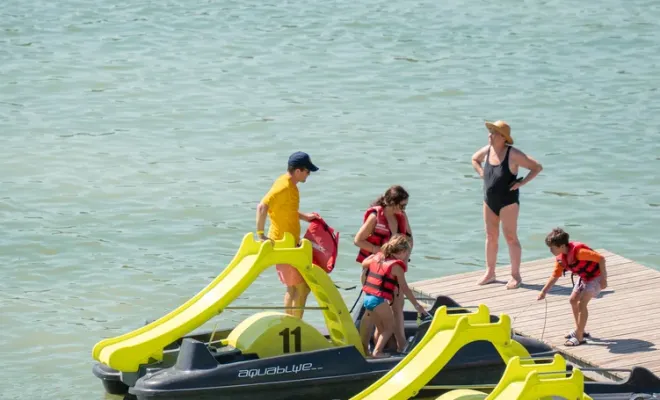 Des jeux gonflables et toboggans aquatiques à côté de Quint-Fonsegrives, Toulouse, Aquaparc Toulouse