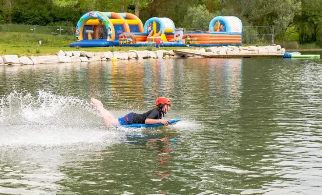 Toboggans pour bouées et bodyboard, du surf à 2 pas de Foix, Toulouse, Aquaparc Toulouse
